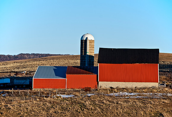 Red Barn - Grantsville, MD